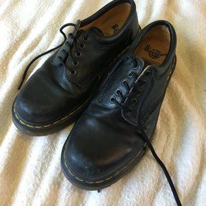 Dr Marten's 8053 Shoes